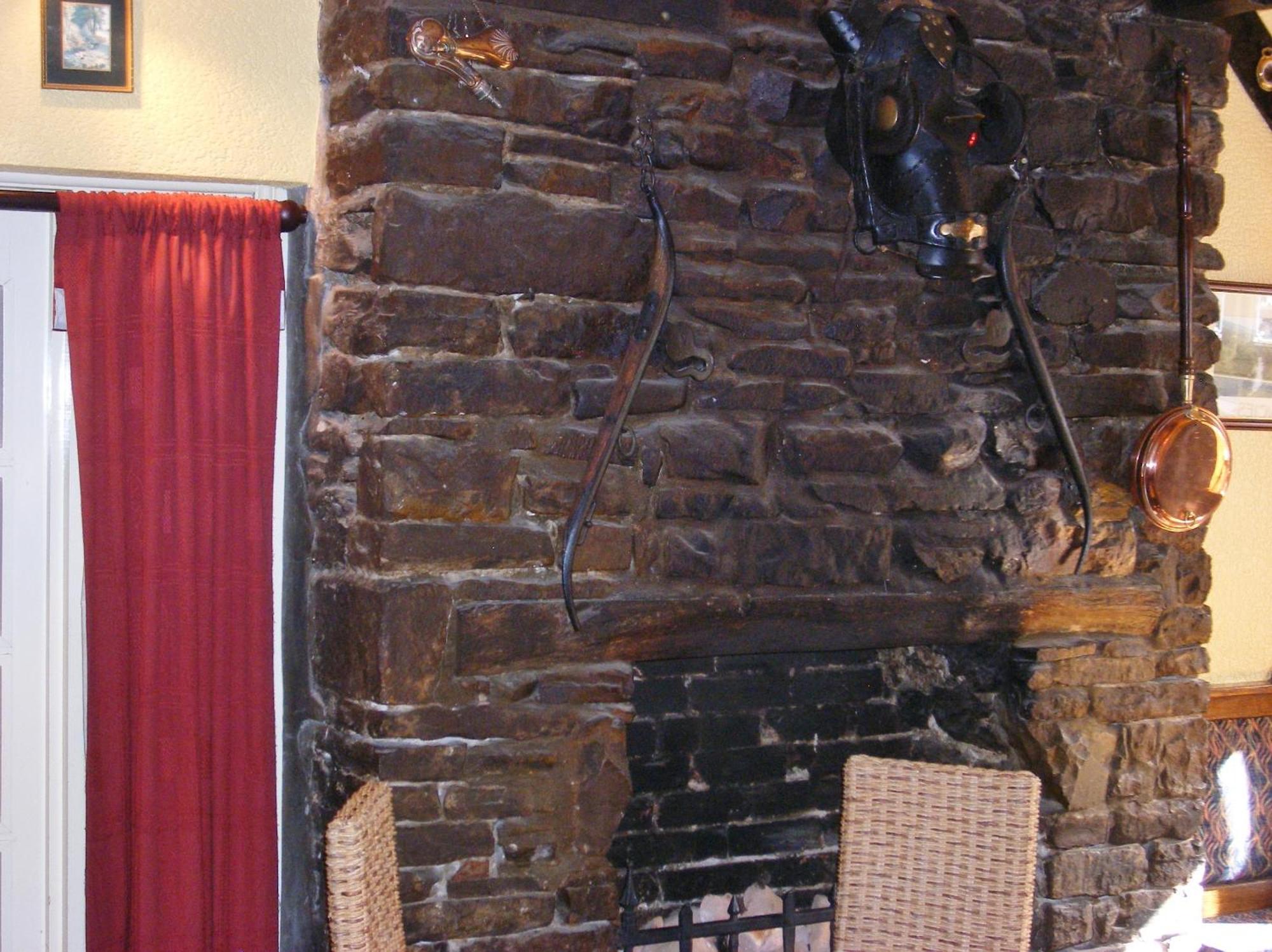 The Kings Head Hotel Abergavenny Dış mekan fotoğraf