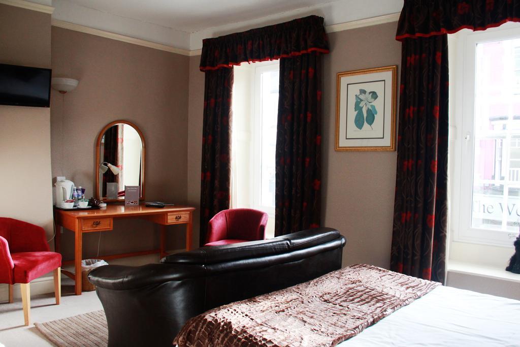 The Kings Head Hotel Abergavenny Dış mekan fotoğraf