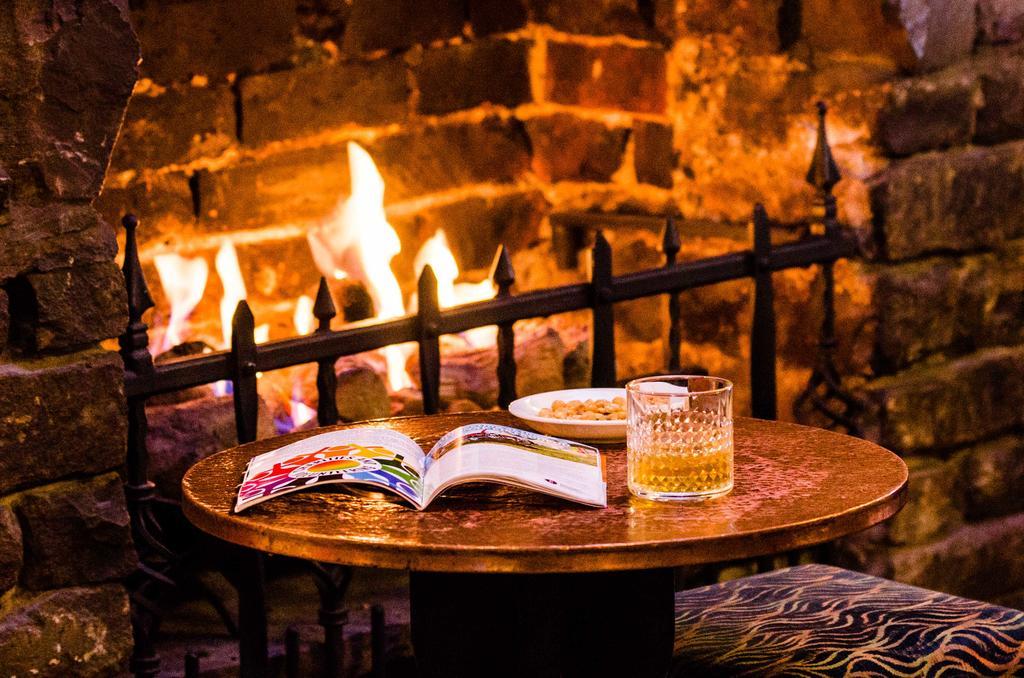 The Kings Head Hotel Abergavenny Dış mekan fotoğraf