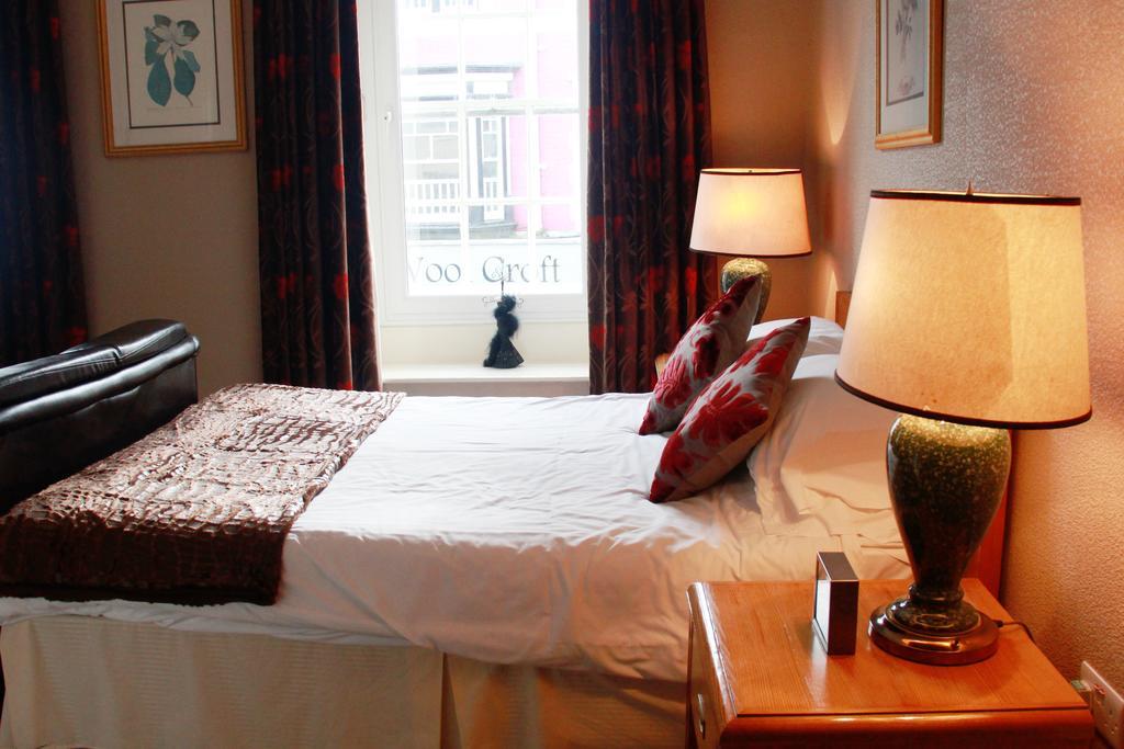 The Kings Head Hotel Abergavenny Dış mekan fotoğraf